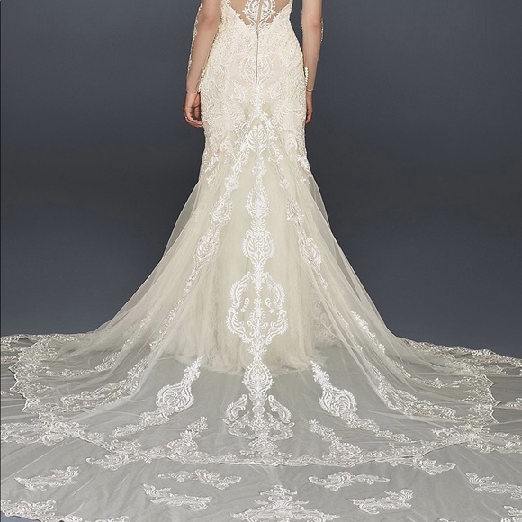 USED Long Sleeve Galina Signature Wedding Dress - Picture 12 of 13